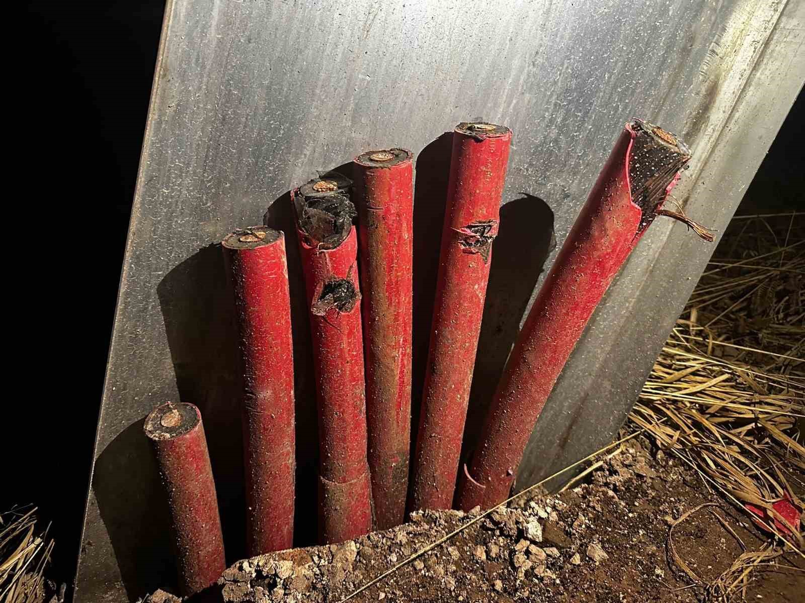 Vinç Kiralayıp 1 Milyonluk Kabloyu Çaldılar