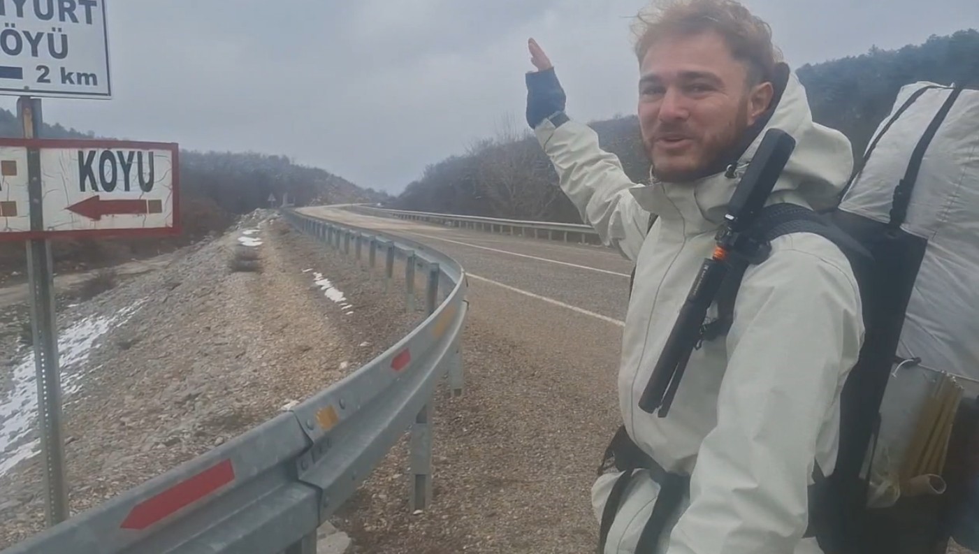 Rize’de Yoğun Kar Yağışı Ulaşımı Olumsuz Etkiledi: 21 Köy Yolu Kapandı