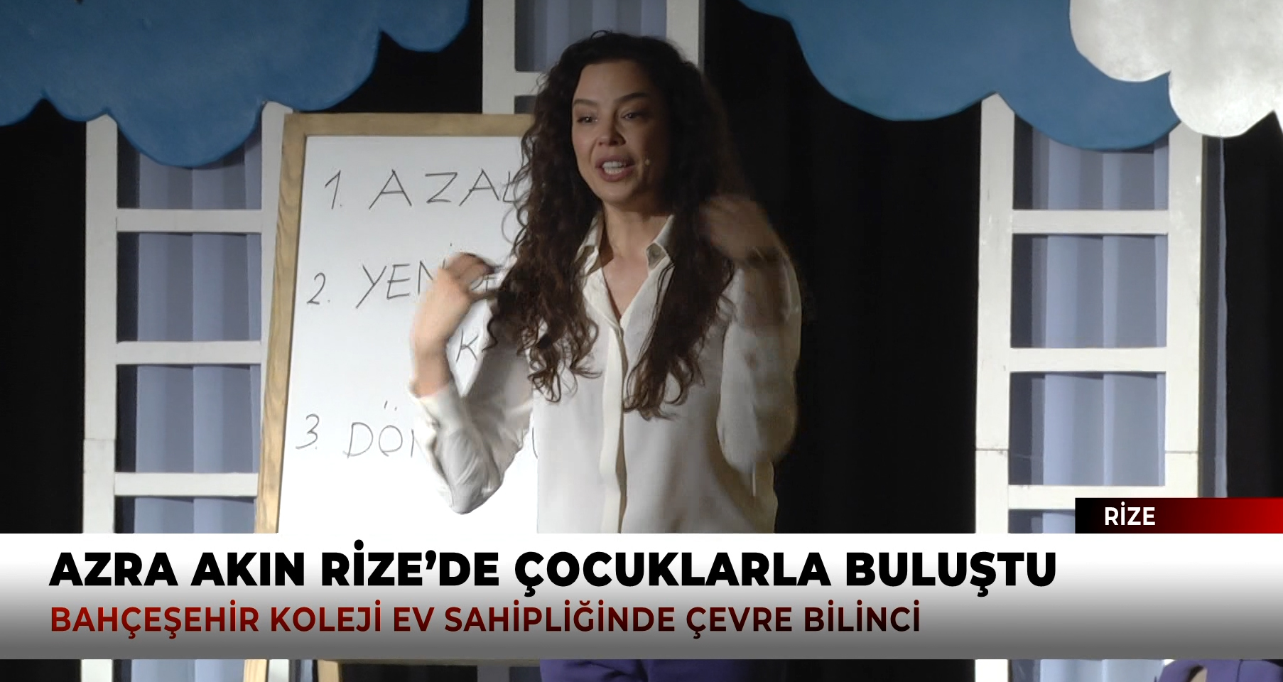 Azra Akın Rize’de Çocuklarla Sahneye Çıktı: Çevre Bilinci Müzikalle Anlatıldı