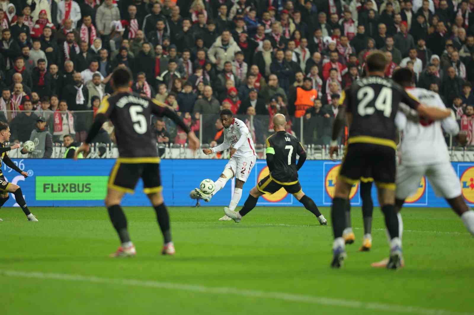 Uefa Konferans Ligi: Samsunspor: 1 - Rayo Vallecano: 3 (maç Sonucu)