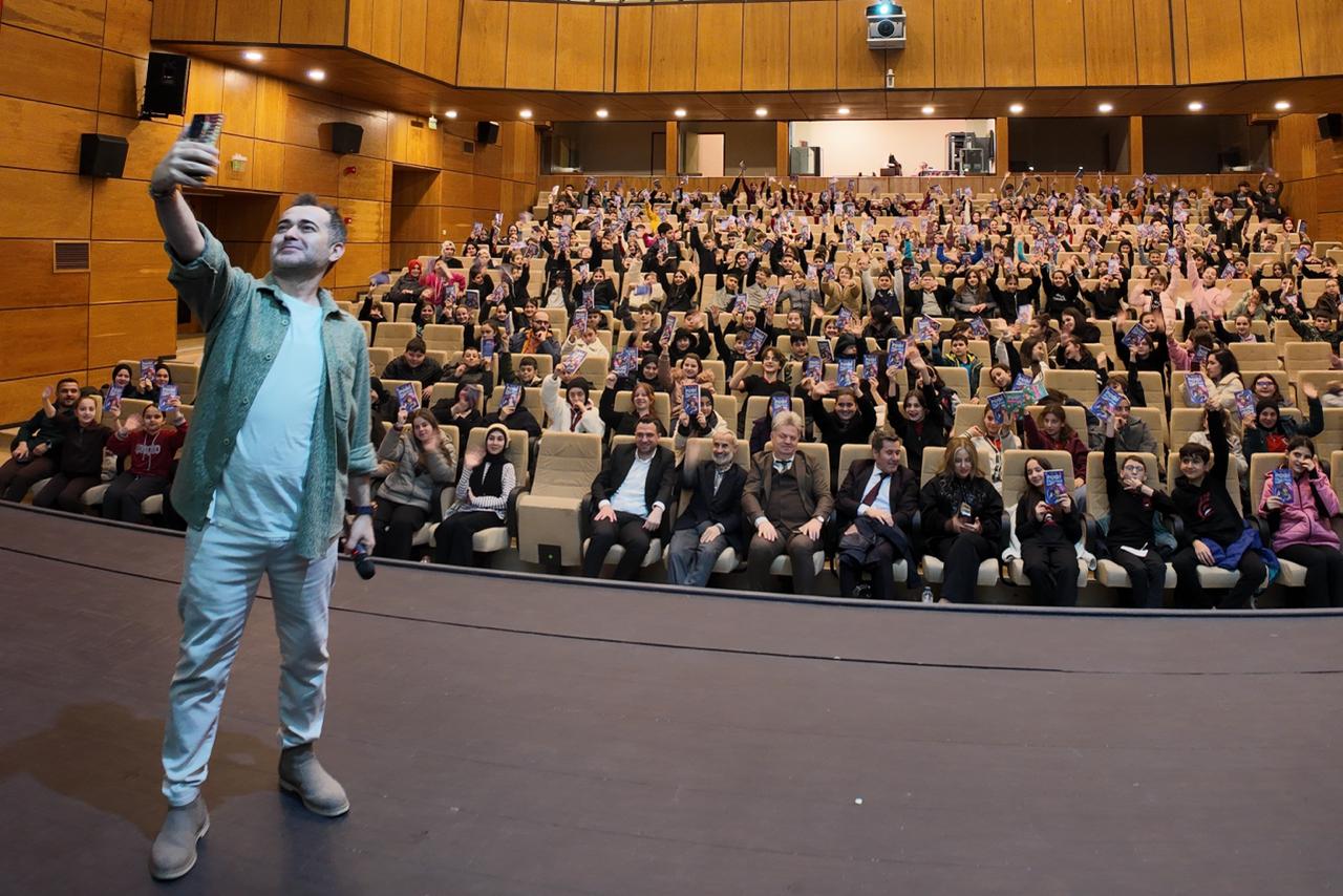 Rize’de “OKU” Projesi Yazarlarla Gençleri Buluşturuyor