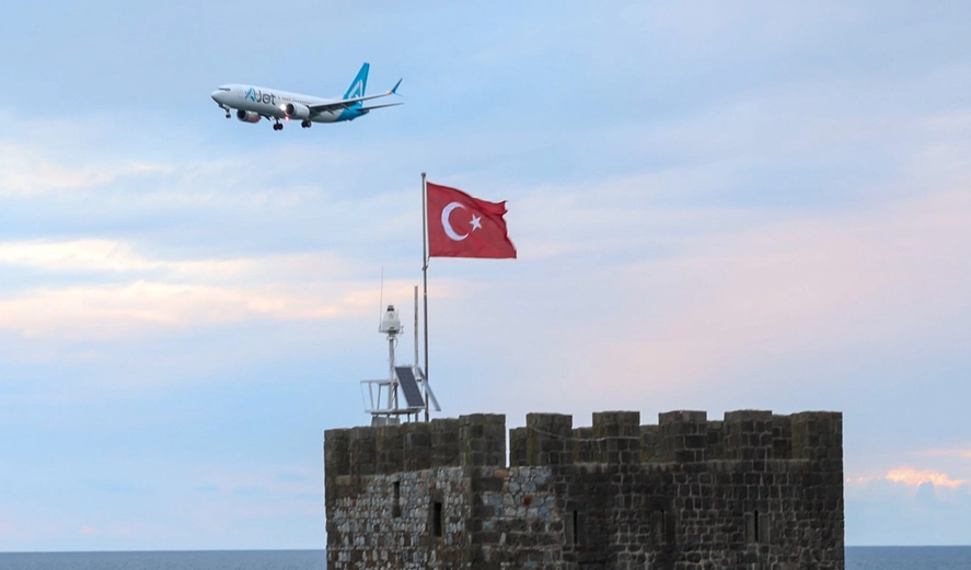 Rize Pazar’da Tünel Üstü Park Projesi Hizmete Açıldı