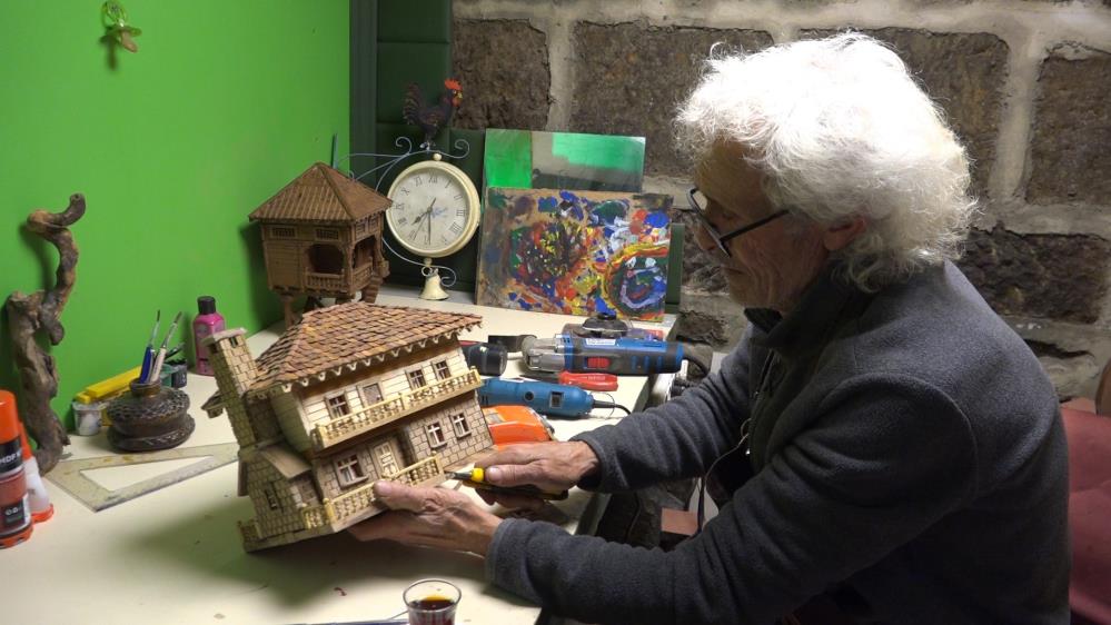Rize'de Emekli Oldu, Ahşap Maketlerle Hayata Yeniden Tutundu