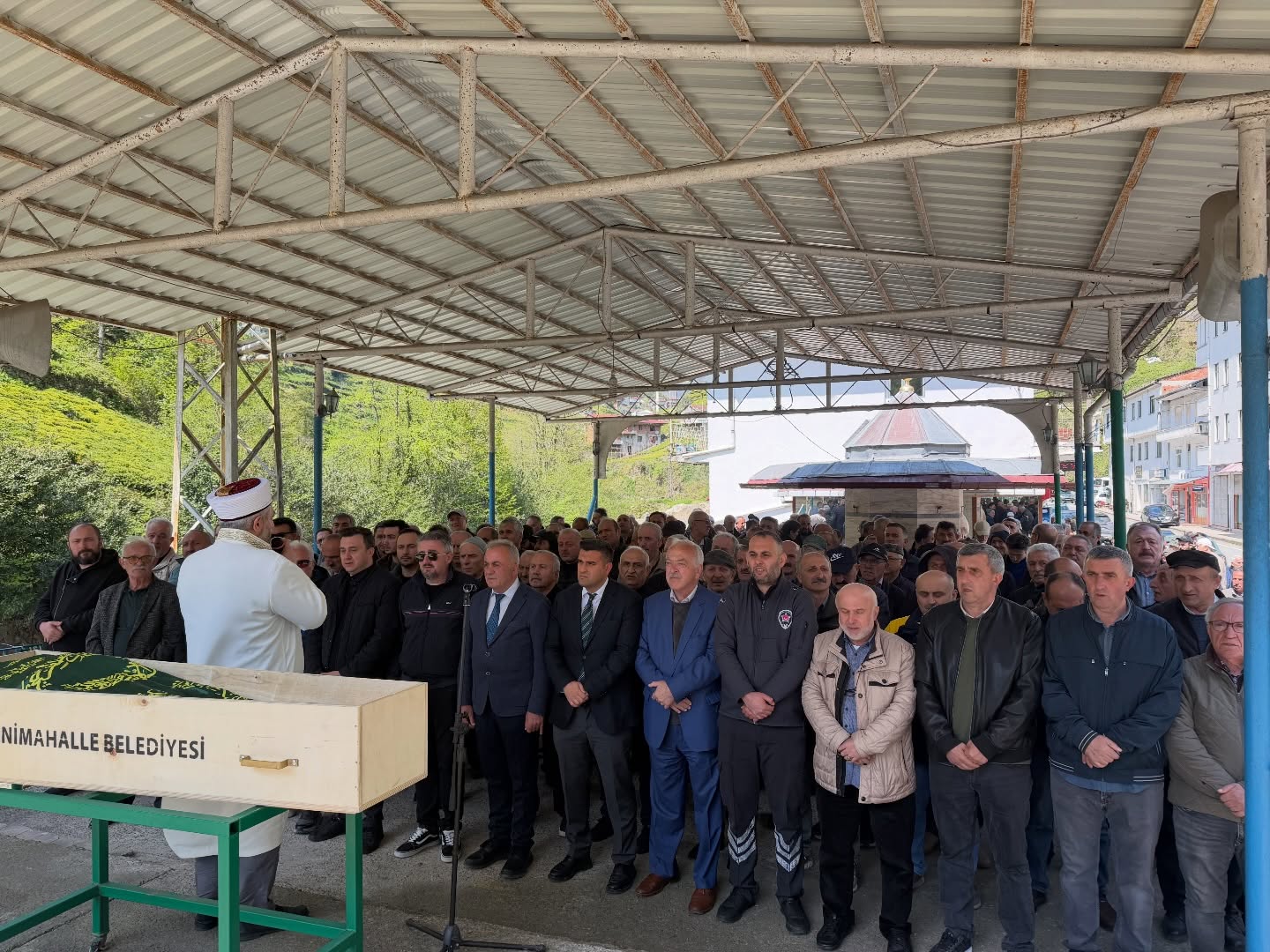 Emekli Eğitimci Mustafa Karadağ Son Yolculuğuna Uğurlandı