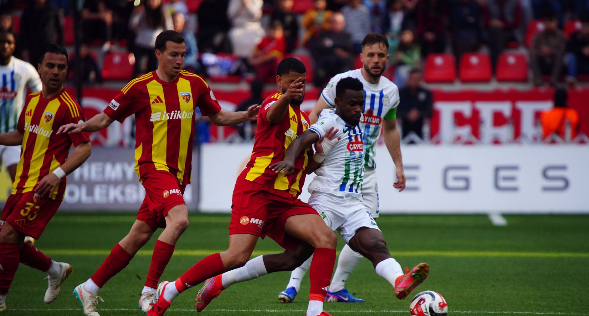 Ç.Rizespor deplasmanda Keyserispor'a 2 - 0 mağlup oldu
