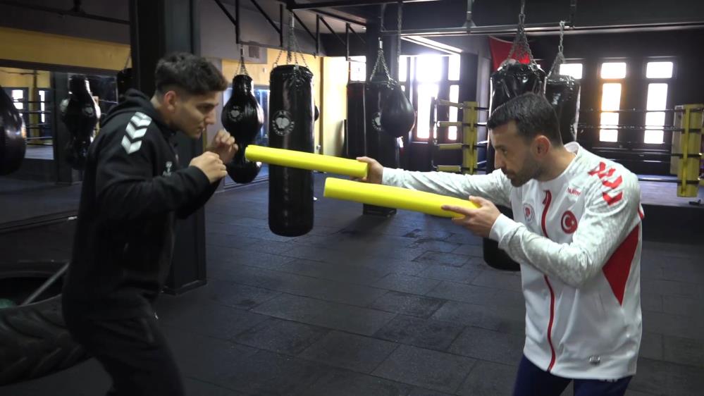 Rizeli Milli Boksör Alperen Yılmaz, Türkiye Şampiyonası İçin Hazırlıklarını Sürdürüyor