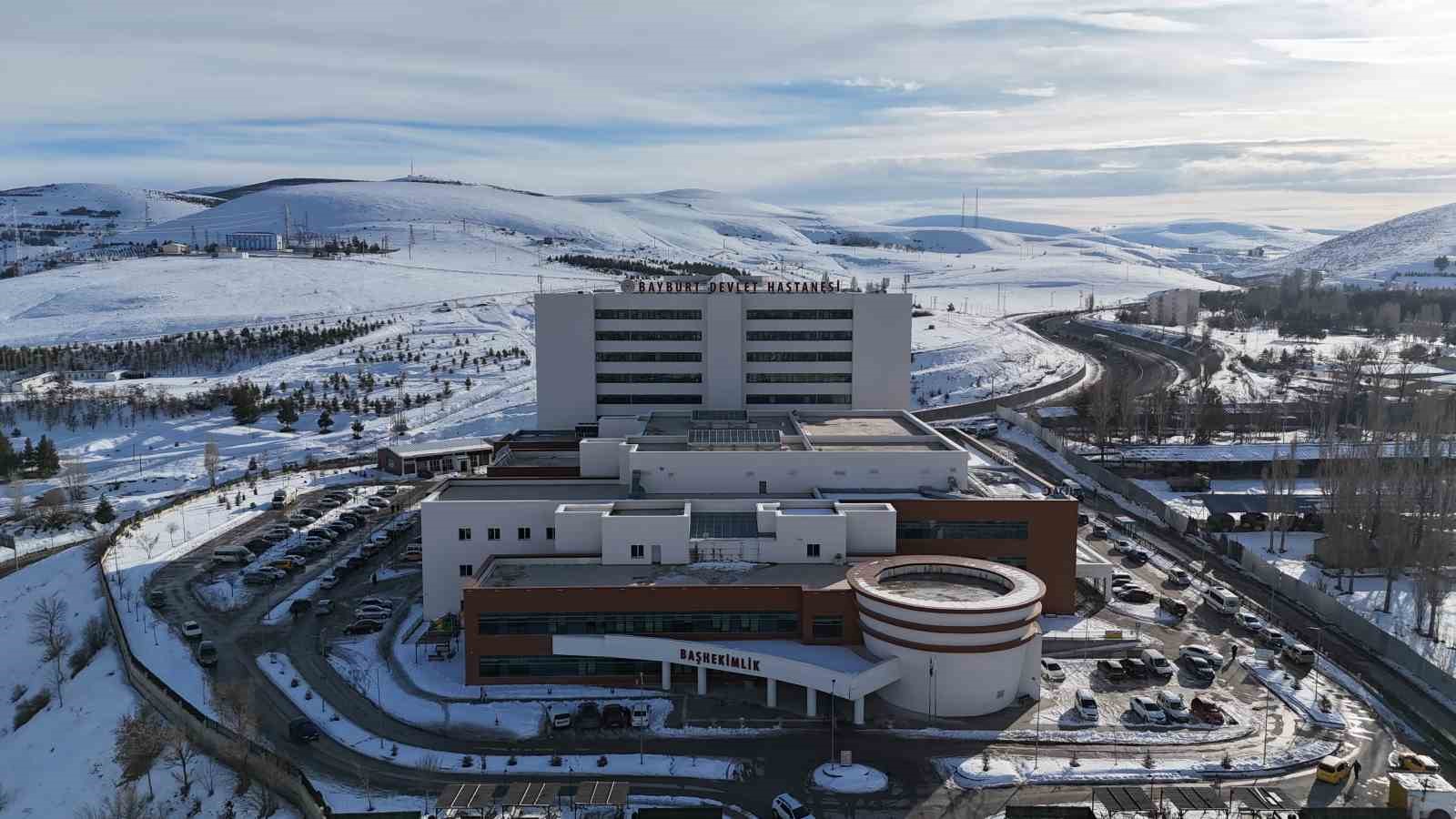Bayburt Devlet Hastanesinde Nisan Ayında 46 Bin 420 Hasta Muayene Edildi
