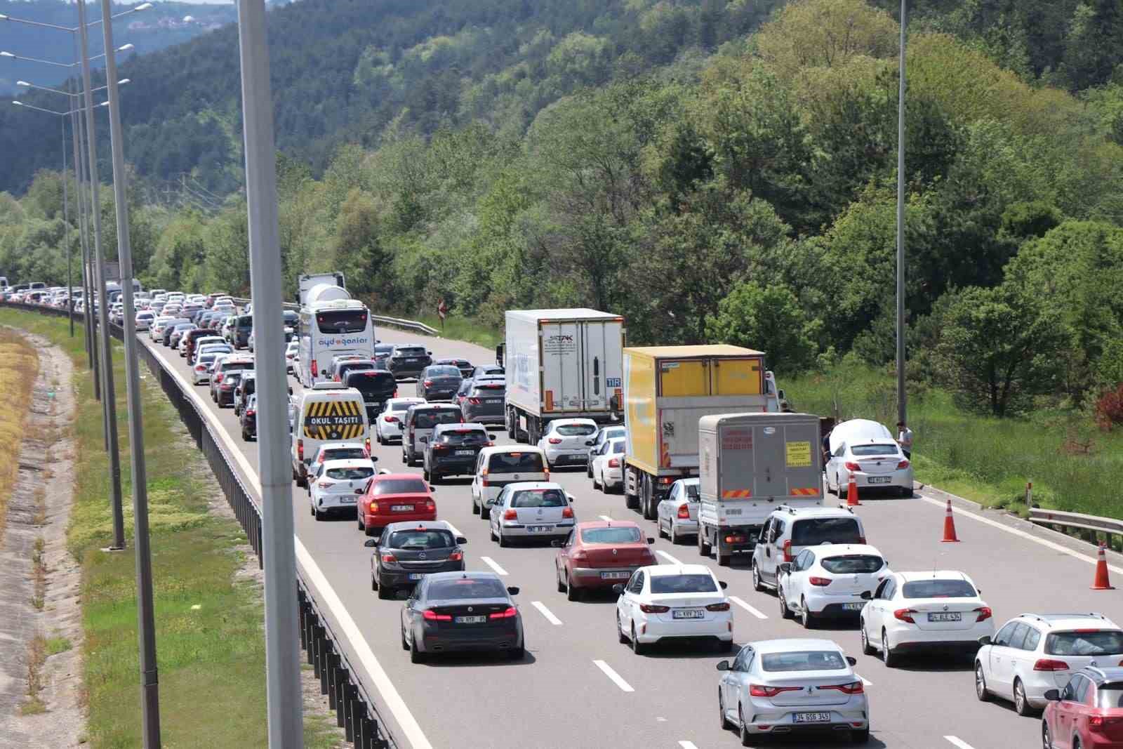 Bolu Dağı Tüneli’nden Bayramda 1 Milyon Araç Geçti