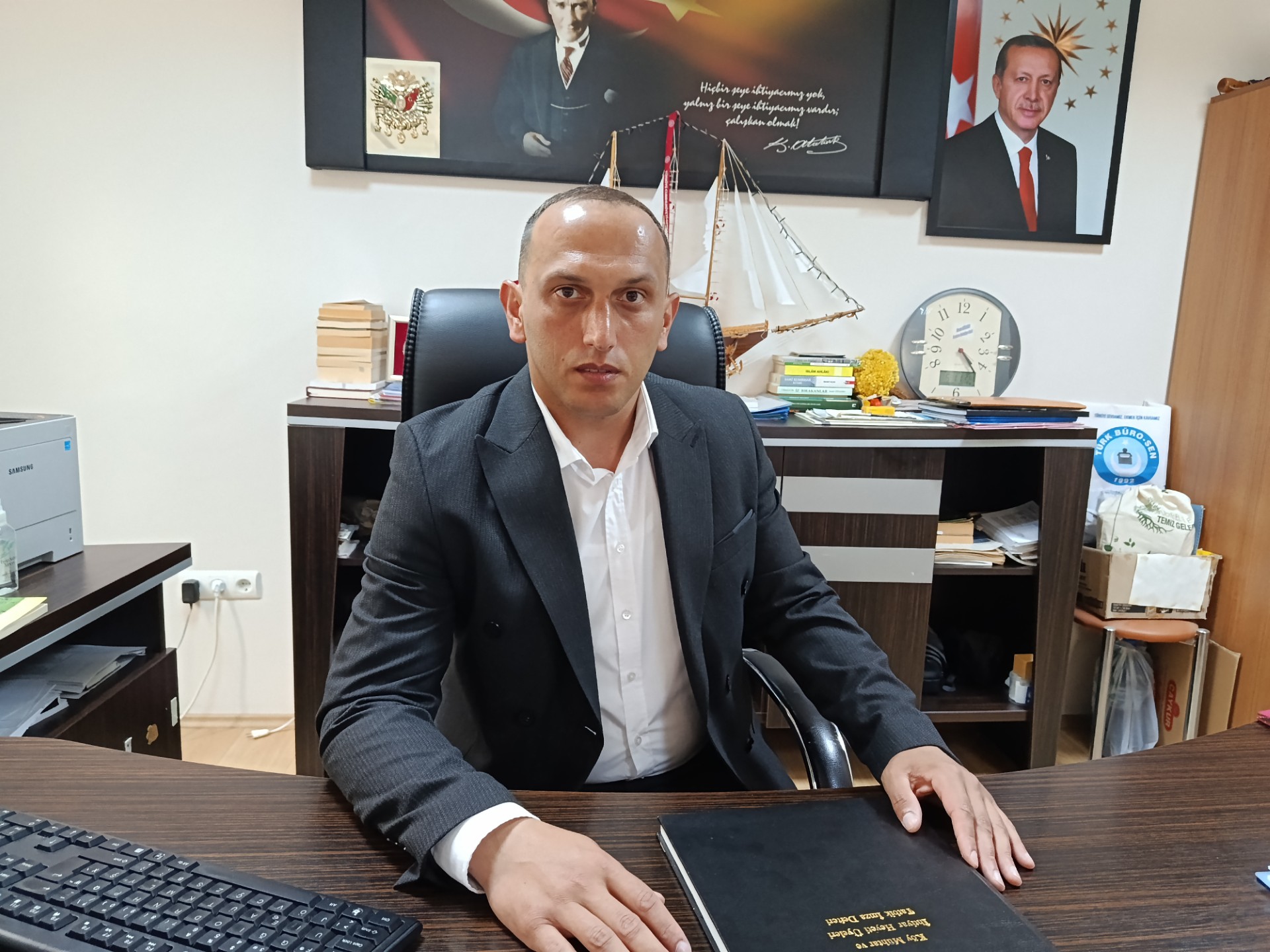 SİVRİKAYA KÖYÜ'NDE MUHTARLIK SEÇİMİNİ ERTAN YAZICI KAZANDI