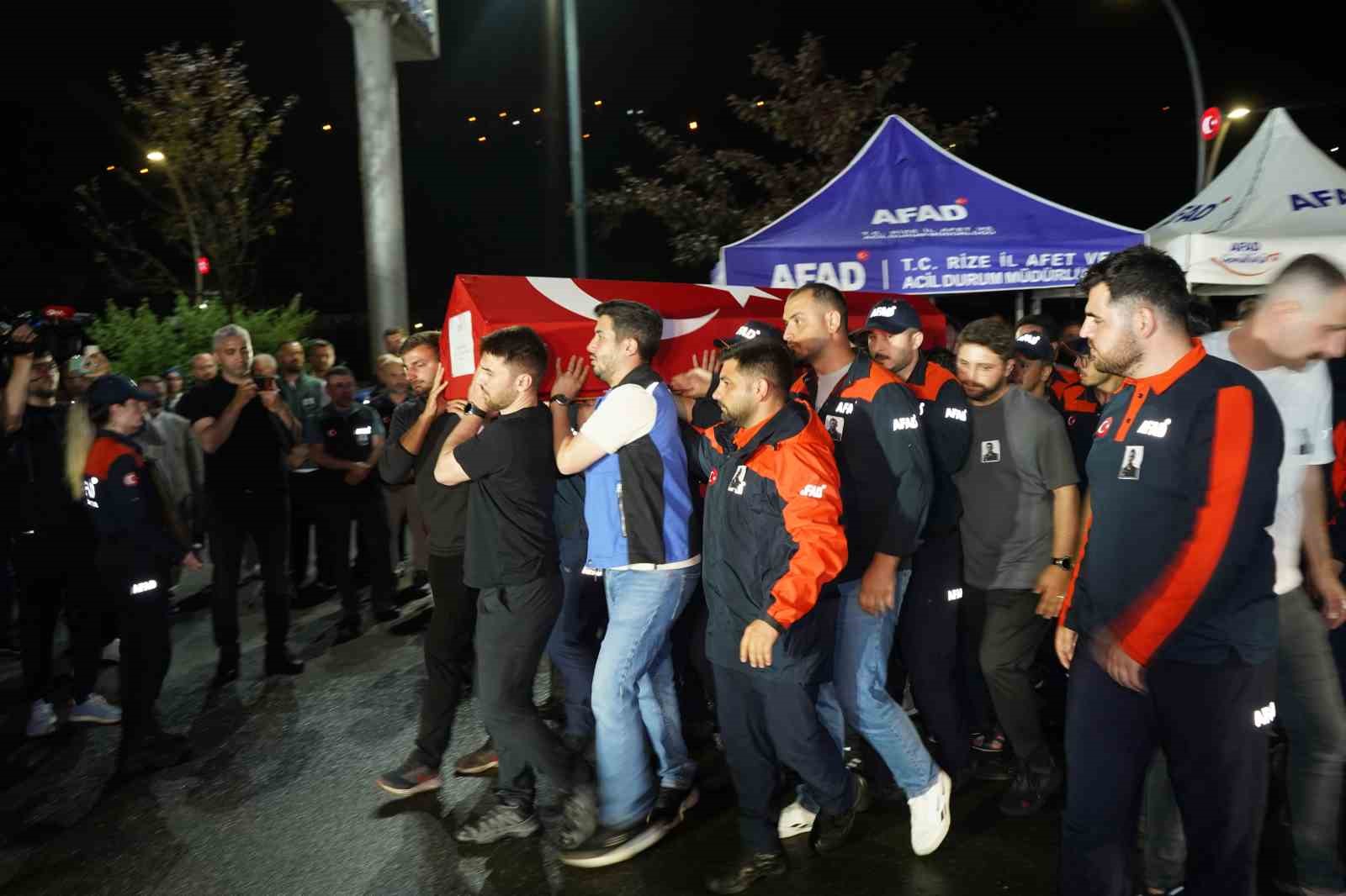 Fırtına Deresi’nde şehit olan AFAD personeli Ömer Faruk Özkan son yolculuğuna uğurlandı