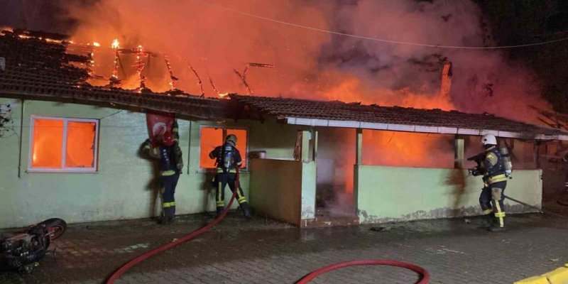 74 Yaşındaki Annesine Dehşeti Yaşatan Sanığa 15 Yıl Hapis