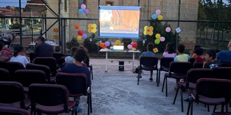 Sinop'ta Çocuklar İçin Anlamlı Etkinlik: Açık Hava Sinemasıyla Unutulmaz Akşam