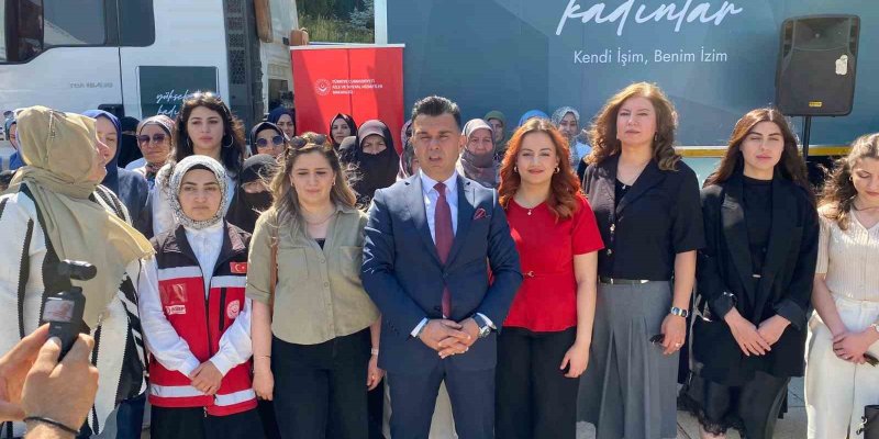 Erzurum'da Kadın Girişimciler İçin Büyük Fırsat: "Yükselen Kadınlar" Eğitim Tırı Kent Meydanında