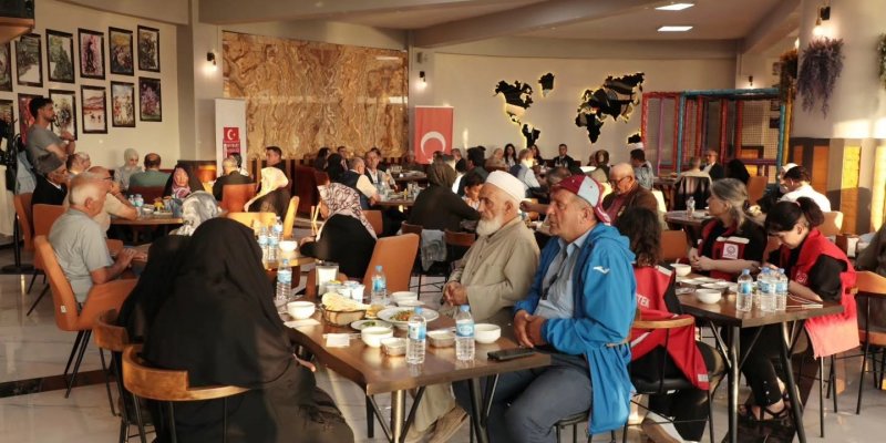 Bayburt'ta 15 Temmuz Şehit Aileleri ve Gaziler İçin Anlamlı Yemek