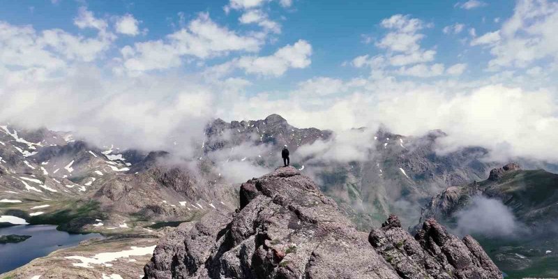 Erzurum'un 3 Bin 200 Rakımlı Saklı Cenneti Yedigöller Ziyaretçilerini Büyülüyor