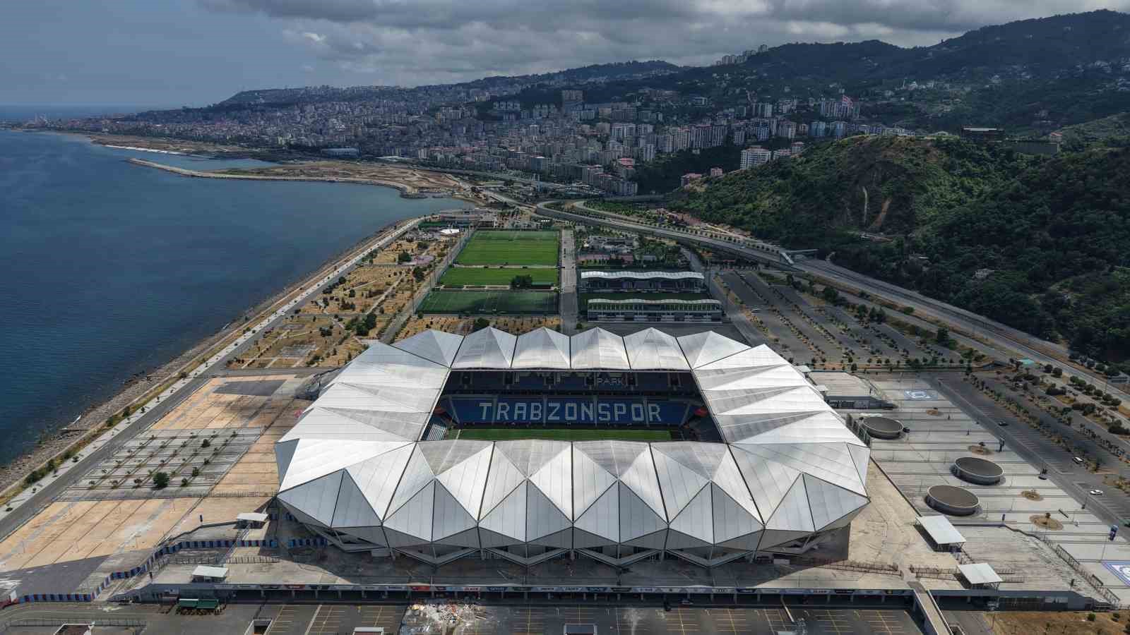 Trabzonspor Stadyumu'nda Yeni Sezon Öncesi Kapsamlı Yenilik: Kapasite 41 Bin 61 Kişi Oldu