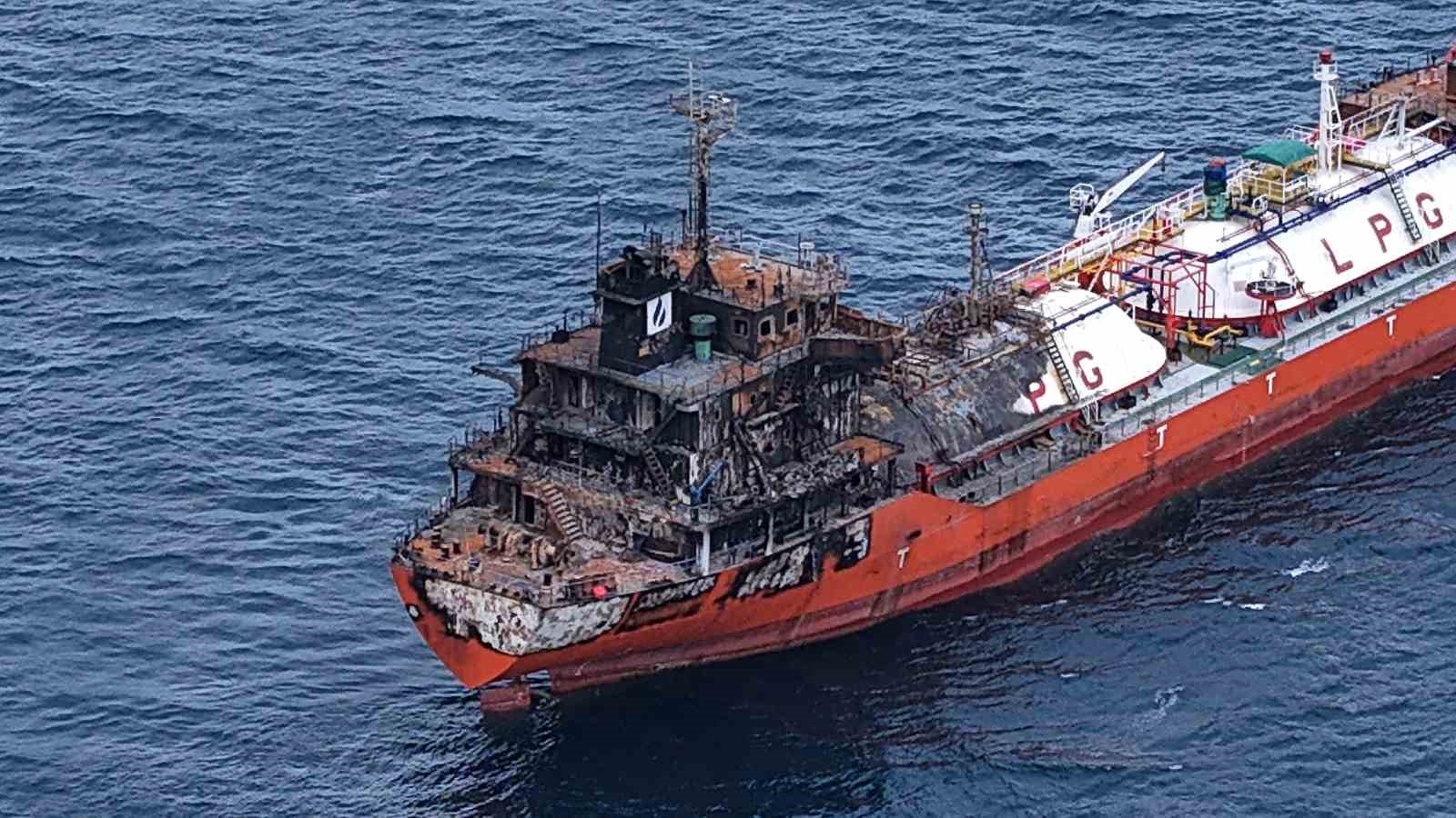 Karadeniz’de Dron Saldırılarında Hasar Alan Bir Gemi Daha Trabzon’a Geldi