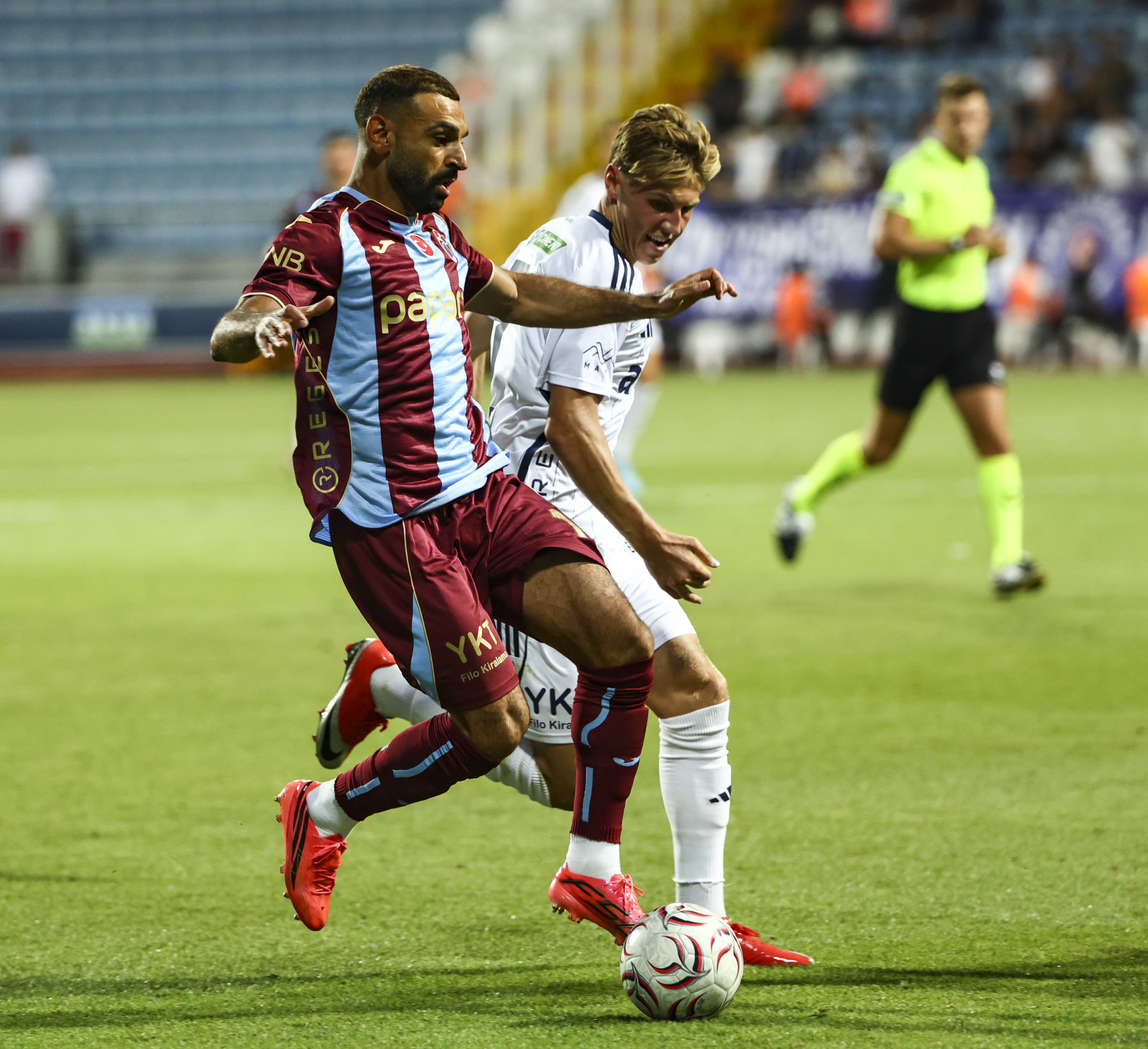 Trabzonspor Süper lig'in ilk maçında Kasımpaşasporla 1 - 1 berabere kaldı
