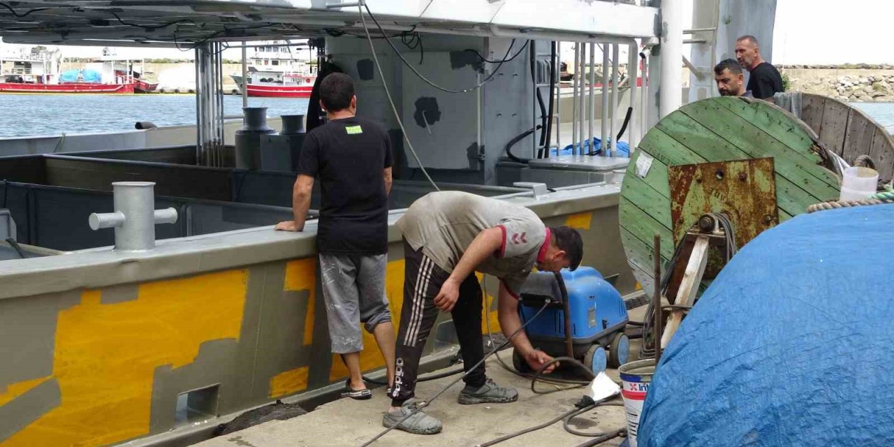 Balıkçılar "Vira Bismillah" Diyerek Denize Açılmak İçin Gün Sayıyor