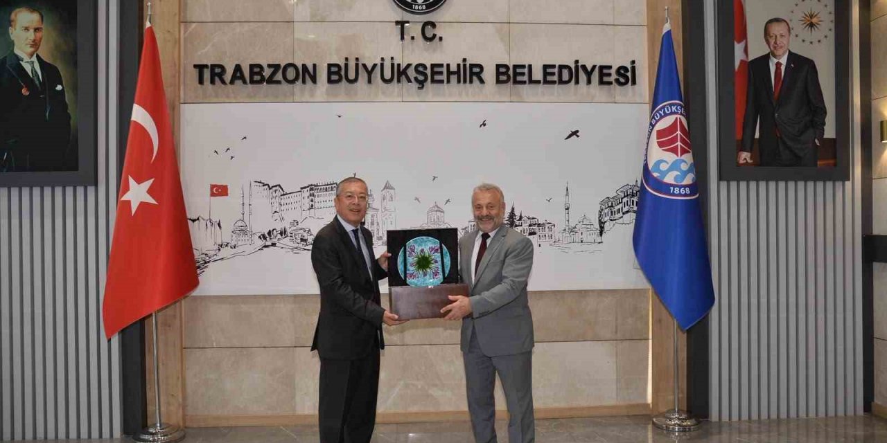 Çinli Yatırımcılardan Trabzon'a Çıkarma: Banka ve Şirket Temsilcileri Yatırım Fırsatlarını Görüşmek Üzere Kente Geldi