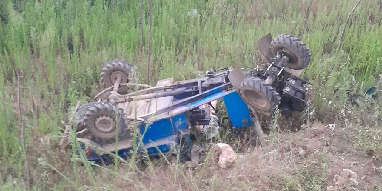 Seyir Halinde Kilitlenen Patpatla Kaza Yaptı: 1 Yaralı