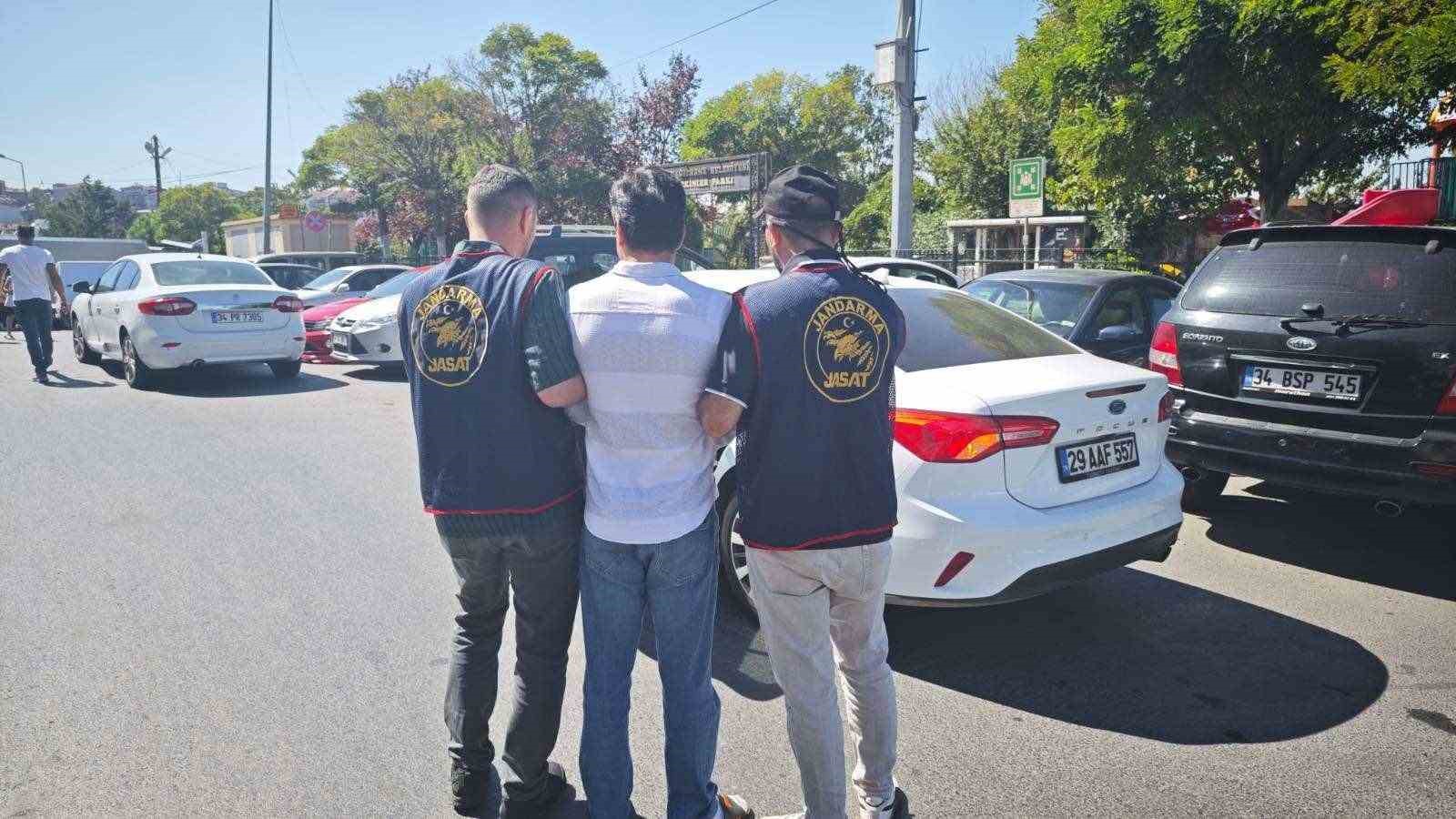 11 Yıl 6 Ay Hapis Cezasıyla Aranan Firari İstanbul’da Yakalandı