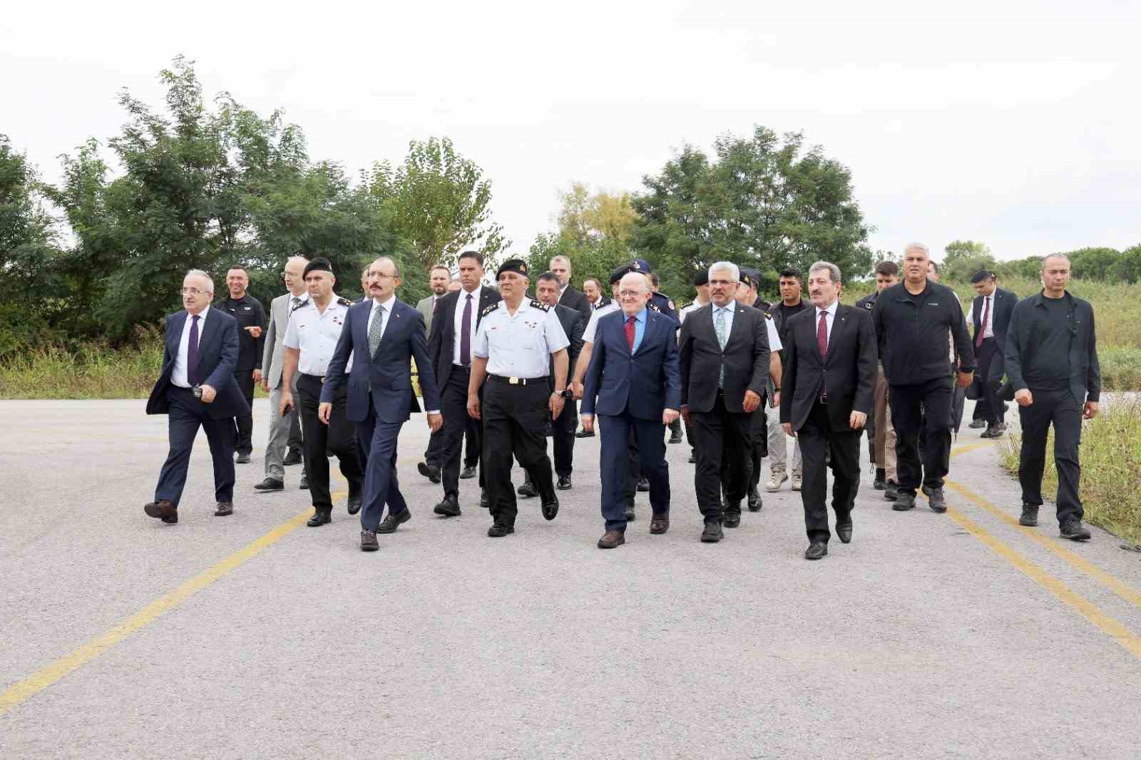 Orgeneral Çardakcı Samsun’da: Jandarma Havacılık Birliği Kuruluyor