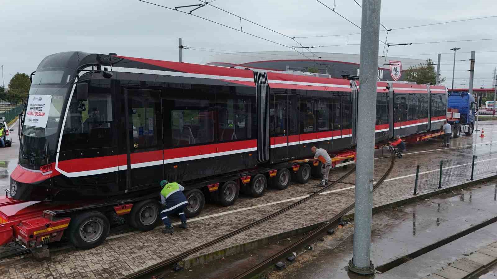 Samsun Raylarında Filo Büyüyor: Üçüncü Yeni Tramvay Da Geldi