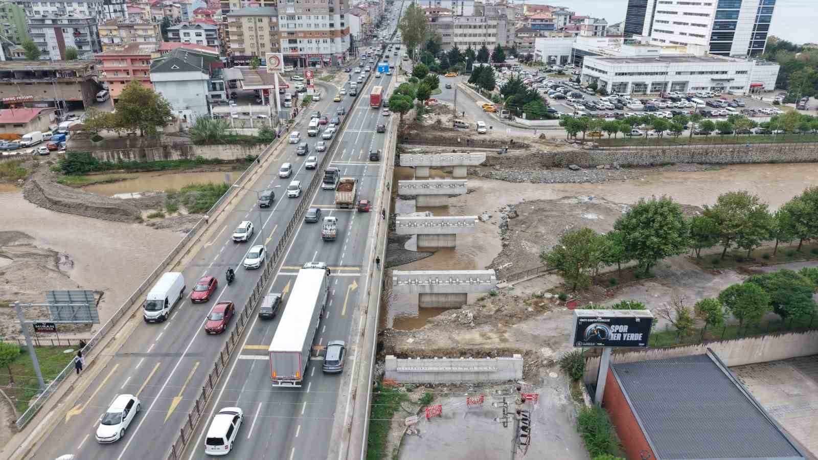 Haçkalı Baba Kavşağı’nda Köprü Çalışmaları Devam Ediyor