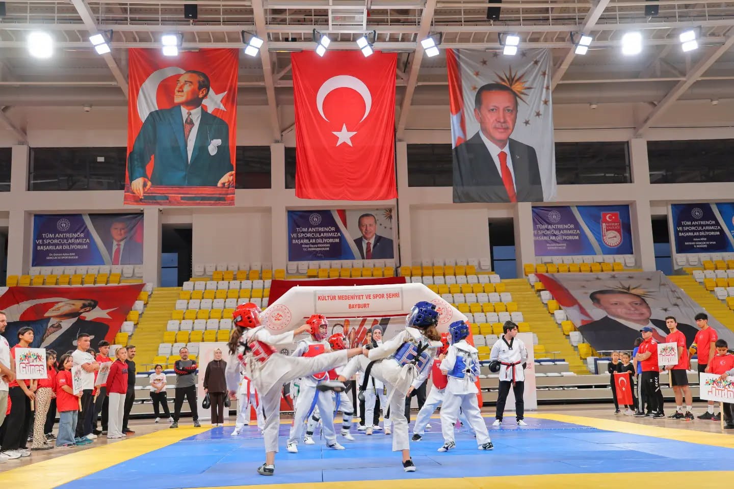 Bayburt’ta ’amatör Spor Haftası’ Etkinlikleri Düzenlendi