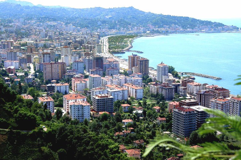 RİZELİLER BUGÜNDE ÇAĞRIDA BULUNDU , RİZEYİ VE RİZELİNİN NE İSTEDİĞİNİ BİLEN BİR ADAY BEKLENİYOR…