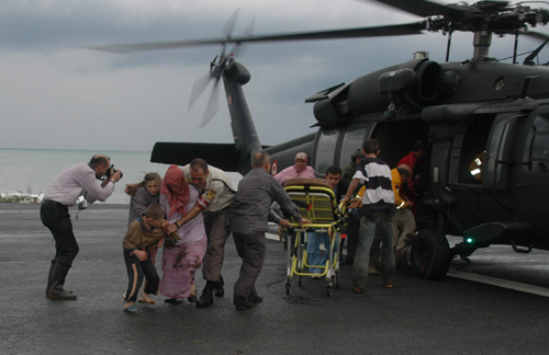 Rize'de 11 Kişi Helikopter İle Kurtarıldı