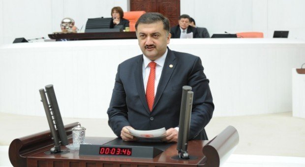 Beddua Etmek İstersen Milletvekili Olmasını Dile