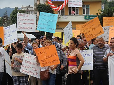 Bu kez hes isteyenler gösteri yaptı