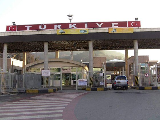 Sarp Sınır Kapısı'ndaki Araç Trafiği Rahatladı