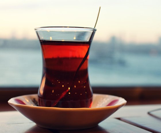 Çay demlerken bunu sakın yapmayın