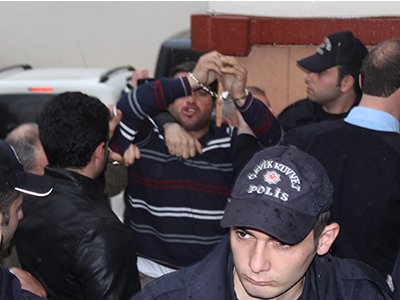 Fenerbahçe otobüsüne saldırı olayı'nın zanlıları sürmene adliyesi'ne getirildi