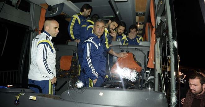 Fenerbahçe kafilesine yapılan saldırı. Tüyler ürperten detaylar