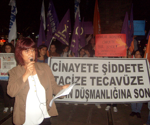 Trabzon'da kadınlara şiddete Protesto
