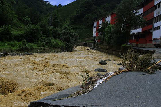 Sel Felaketinde Ölenlerin İsimleri ve Yaşları Belli Oldu