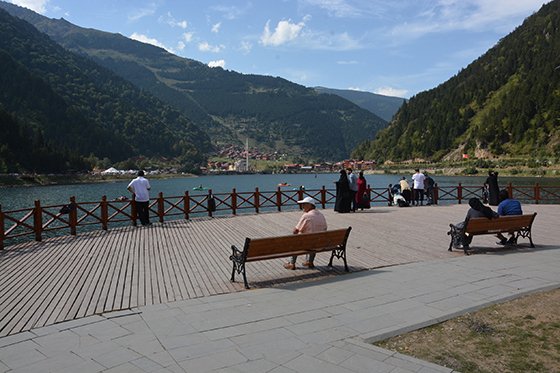 Uzungöl’de bayram hareketliliği