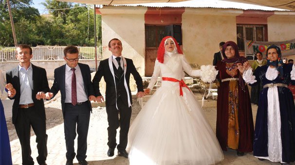 Trabzonlu imam kız kaçırdı, Hakkarili düğünü yaptı