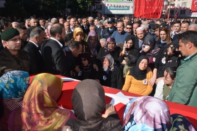 Şehit Polis Necmi Çakır Son Yolculuğuna Uğurlandı