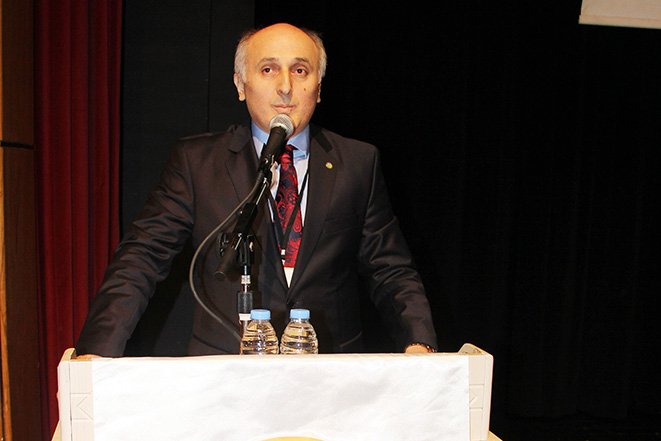 GÜVEN AKSOY ÇOĞUNLUĞUN OYLARIYLA YENİDEN SEÇİLDİ