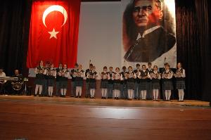 Büyük Önder Atatürk'ü Anıyoruz