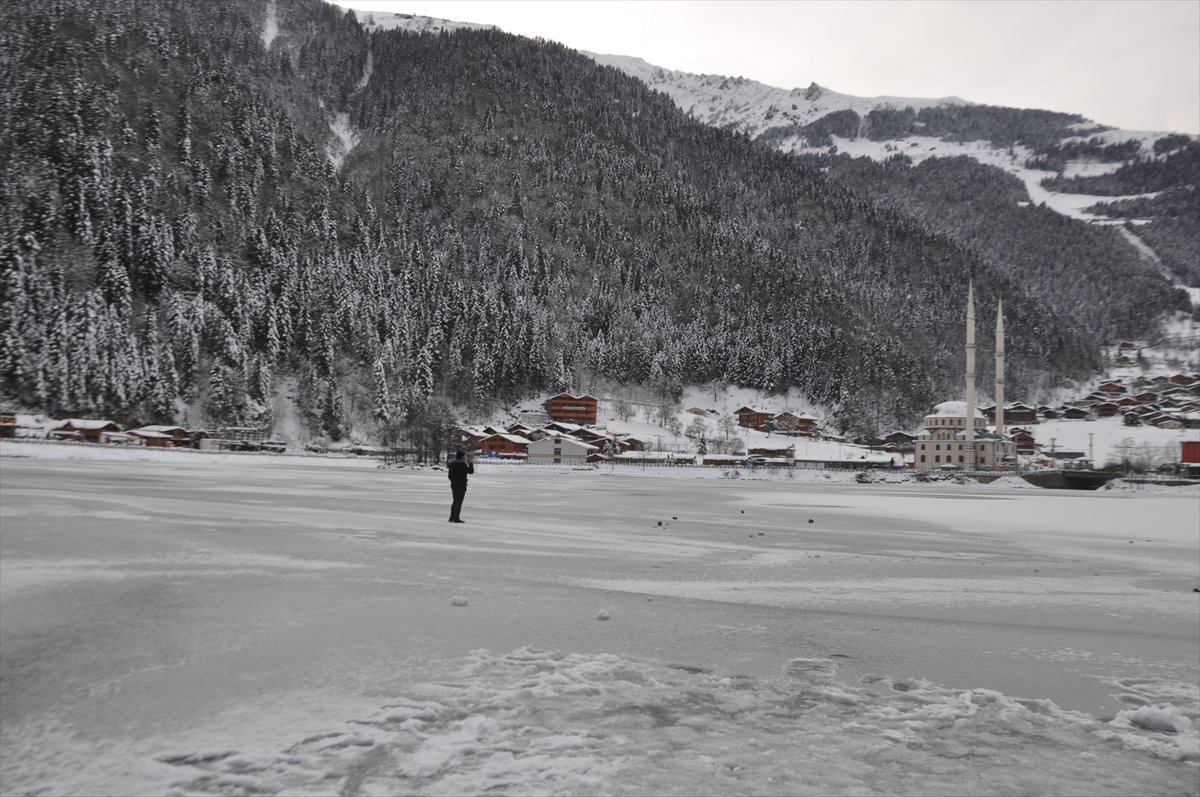 Uzungöl buz tuttu