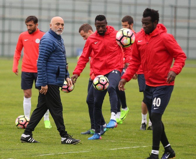 Koç: Kazanmaktan Başka Çaremiz Yok