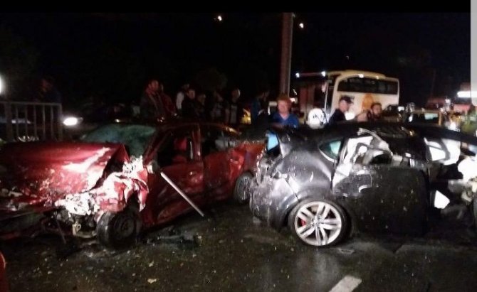 Rize Plakalı Araç Trabzon’da Kaza Yaptı 3'ü Ağır 6 Yaralı