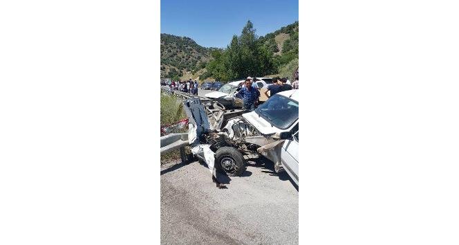 Çorum’da iki otomobil çarpıştı: 1 ölü, 1 yaralı