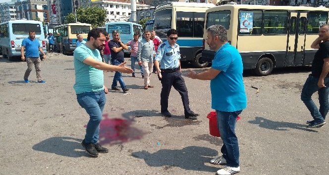 Zonguldak’ta dolmuşçular birbirine girdi; 3 yaralı